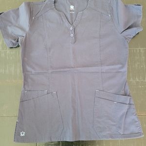 Women scrub top size S